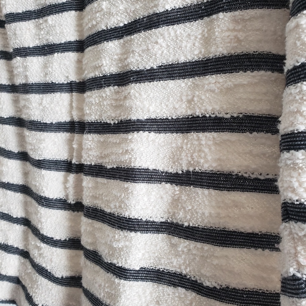 Sweater - Picture 3 of 3